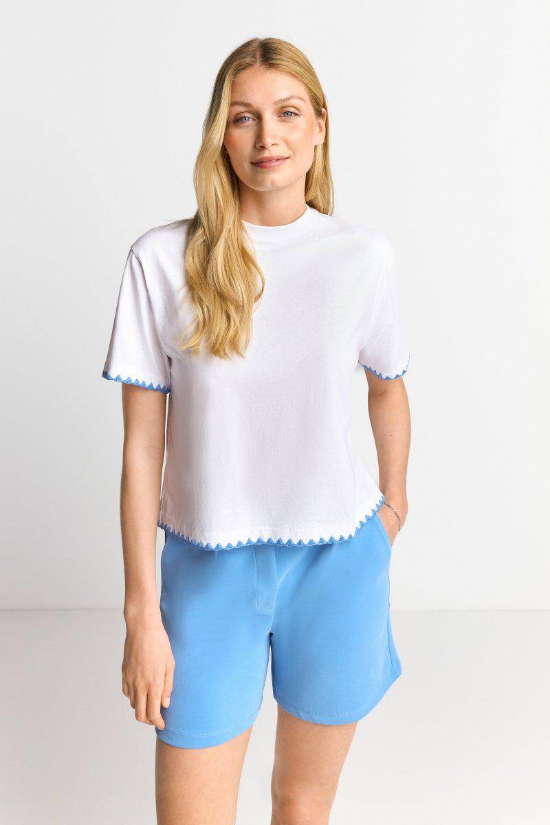 Eich & Royal Weißes T-Shirt mit blauen Stickereien