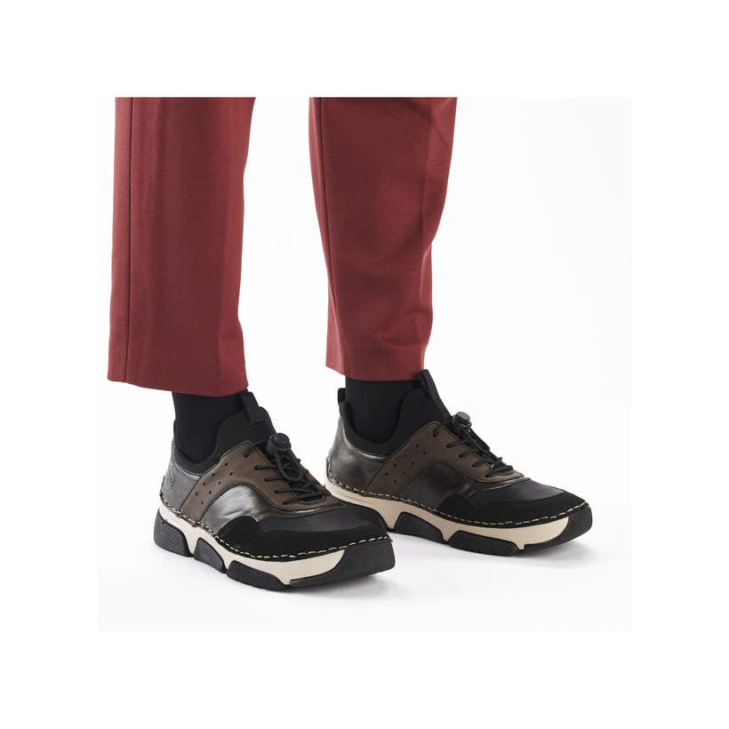 Rieker Artikelnummer 45961-00 Rieker Damen Slipper Tiefschwarz-holzbraun