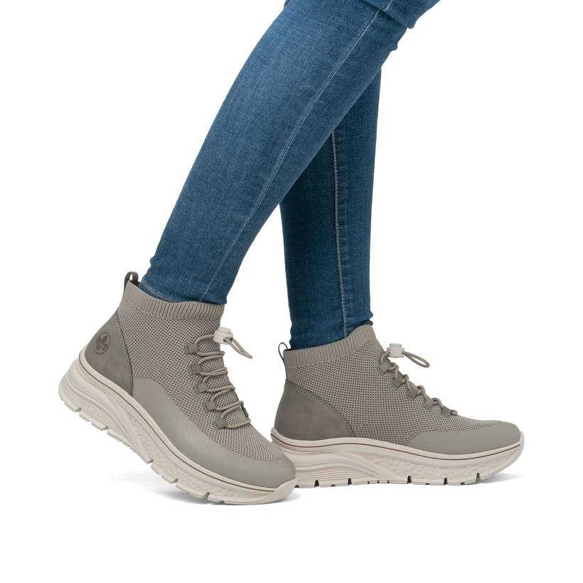 Rieker Artikelnummer 48059-64 Rieker Damen Slipper Beigegrau