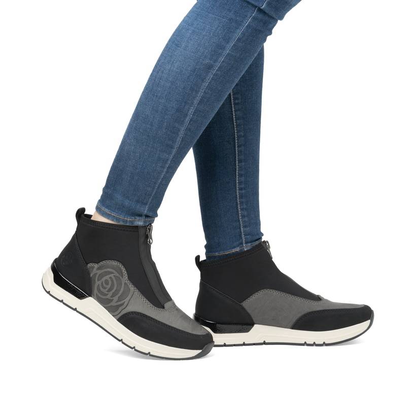 Rieker Artikelnummer 58956-00 Rieker Damen Slipper Carbonschwarz