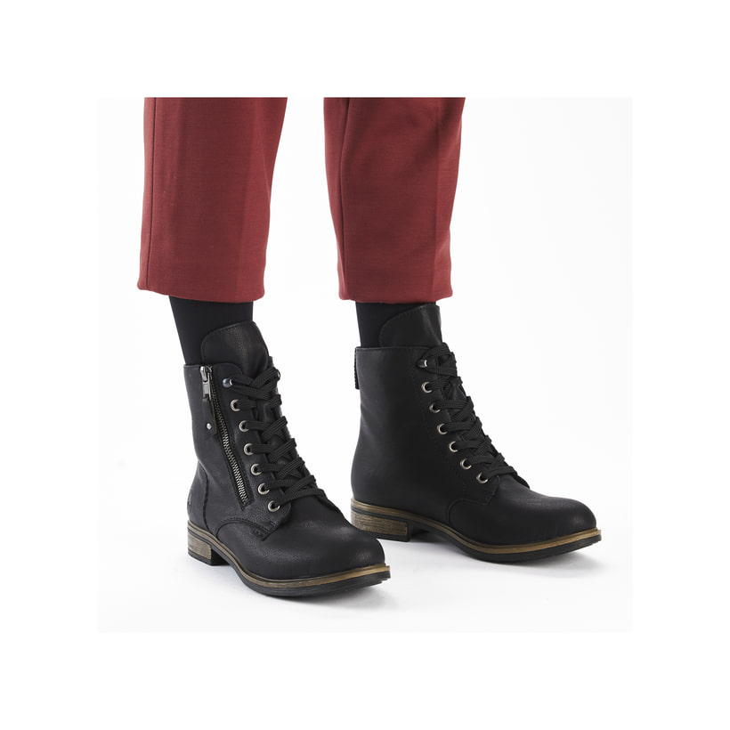 Rieker Artikelnummer 72221-00 Rieker Damen Schnürstiefel Asphaltschwarz