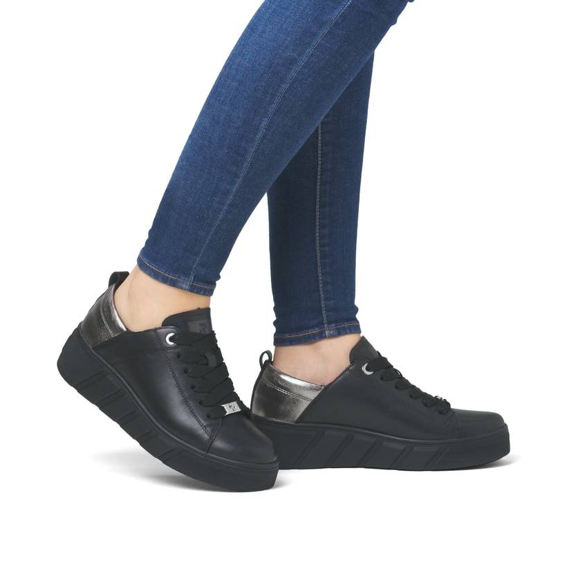 Rieker Artikelnummer W0502-03 Rieker Damen Sneaker Low Mattschwarz-silber