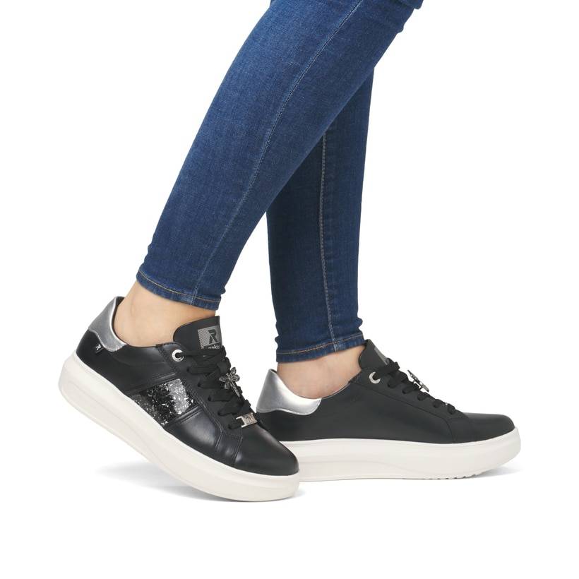 Rieker Artikelnummer W1202-00 Rieker Damen Sneaker Low Mattschwarz-silber