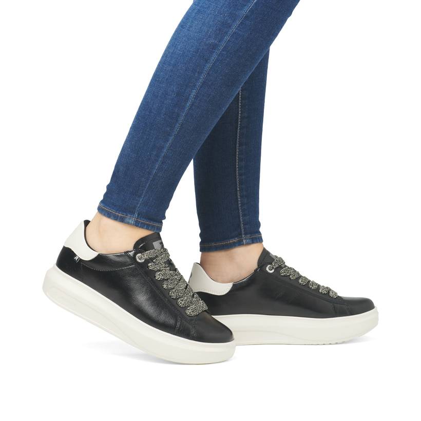 Rieker Artikelnummer W1205-00 Rieker Damen Sneaker Low Glanzschwarz