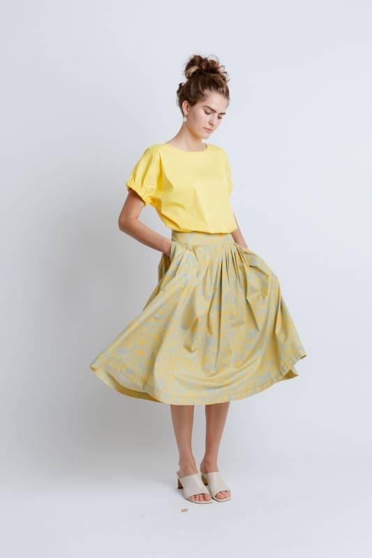 Rockmacherin Kalo Lang Damenrock Mit Plakativem Blumenprint Für Tracht Und Moderne