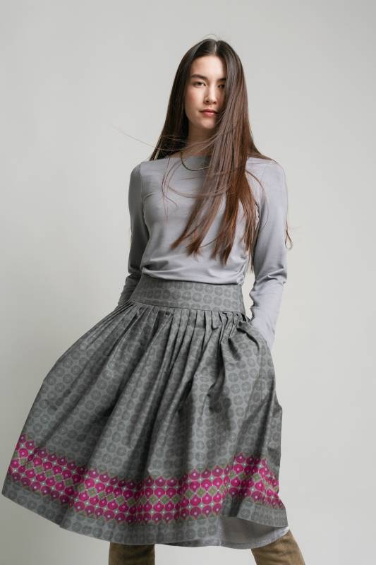 Rockmacherin Kalotta Trachtenrock mit Viskosefutter und zwei Taschen Rockmacherin Kalotta Trachtenrock mit Viskosefutter und zwei Taschen