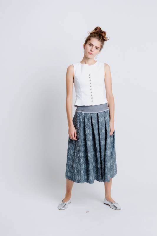 Rockmacherin Nanni Aigner Trachtenweste Für Damen In Weiß