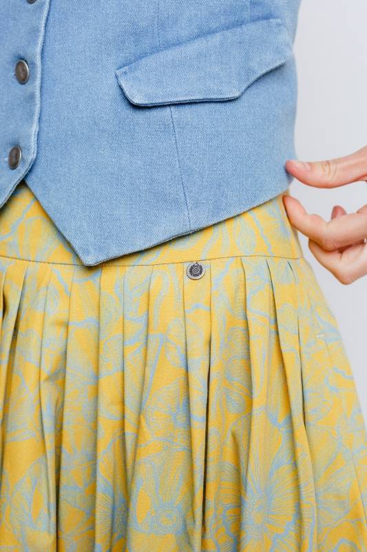 Rockmacherin Resal Damenweste Aus Light Denim Im Klassischen Stil