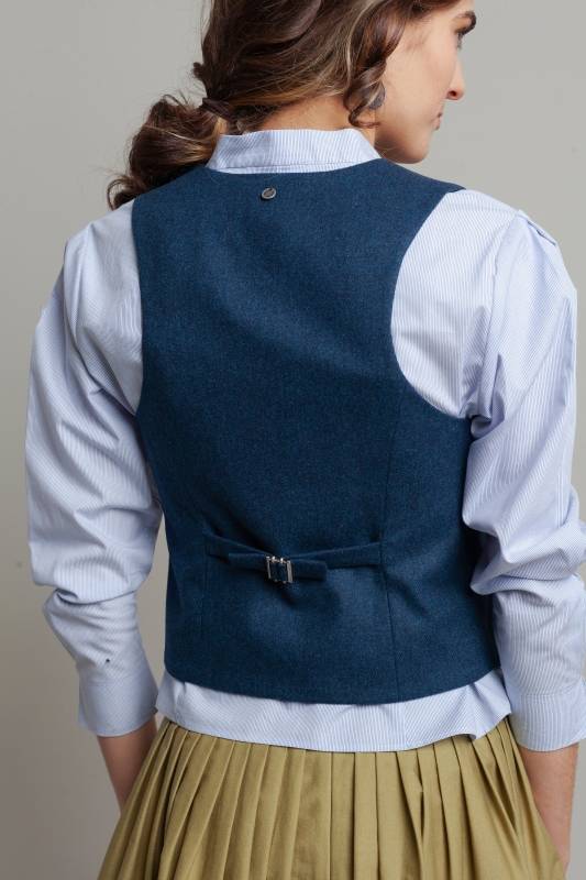 Rockmacherin Resal Damenweste Klassich Aus Feiner Wolle