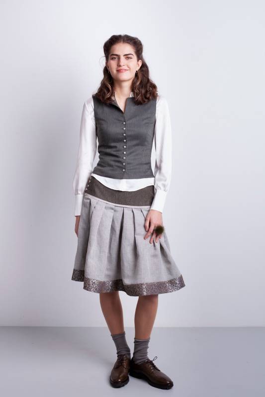 Rockmacherin Bischoda Rock