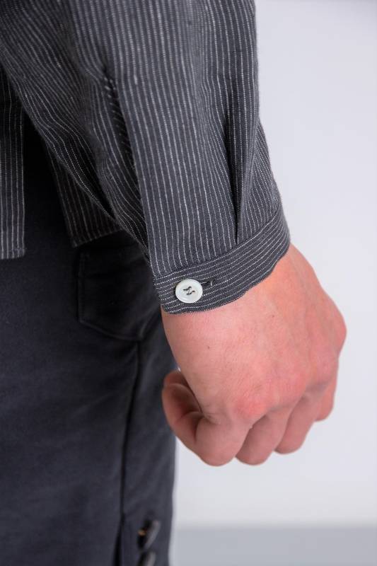 Rockmacherin Hans Leinen