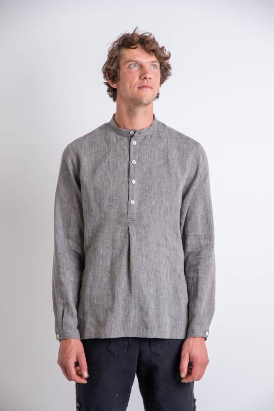 Rockmacherin Hans Leinen