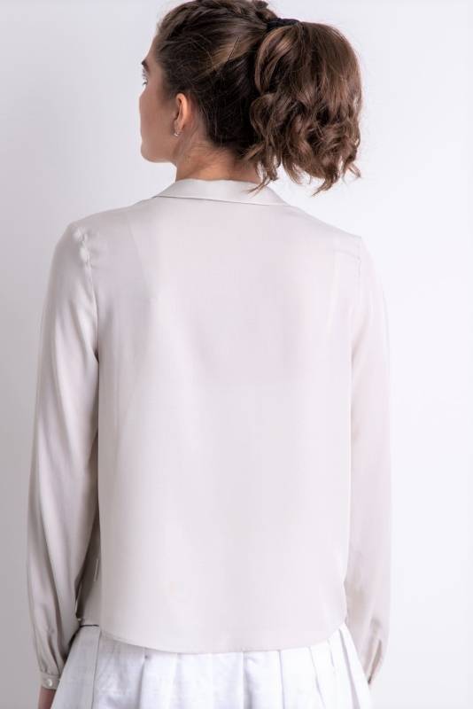 Rockmacherin Jula Bubikragen