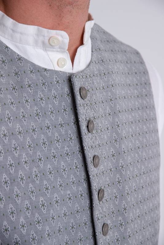 Rockmacherin Karl Jacquard