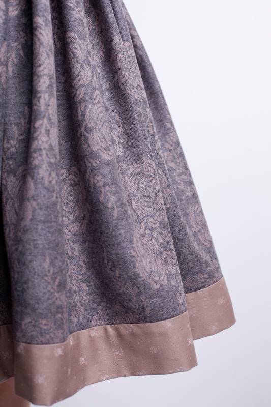 Rockmacherin Schiereisn Rock