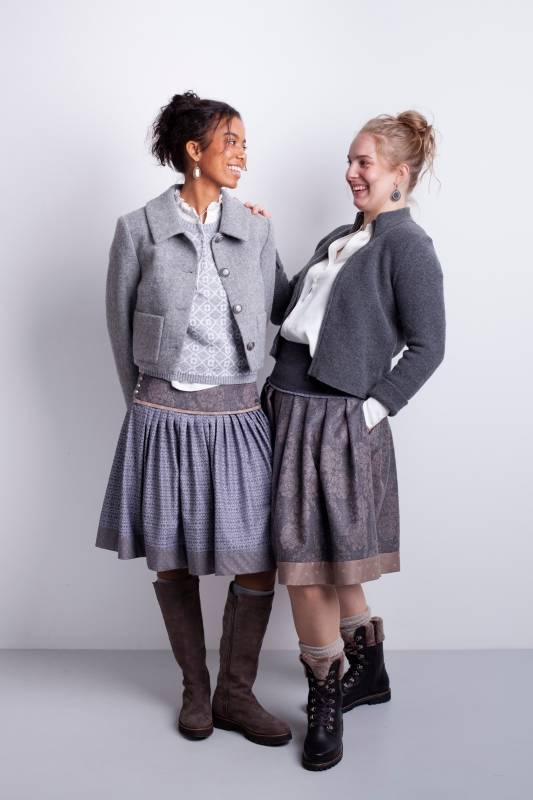 Rockmacherin Schiereisn Rock