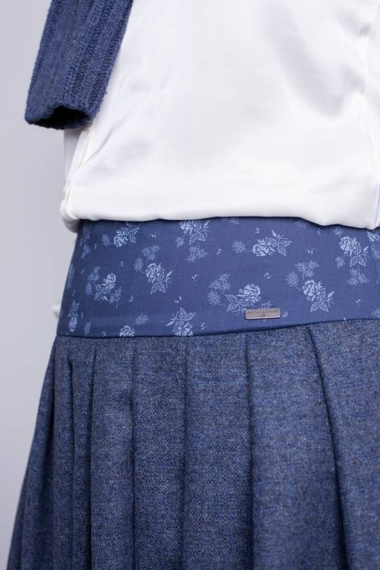 Rockmacherin Taudrobfa Rock