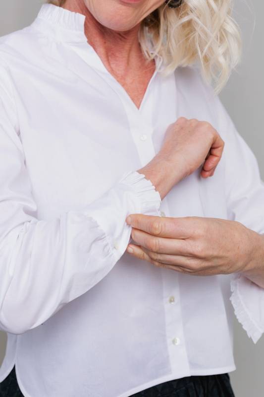 Rockmacherin Susanna Damen-Trachtenbluse Mit Rüschen Und Modernem Ärmelschnitt