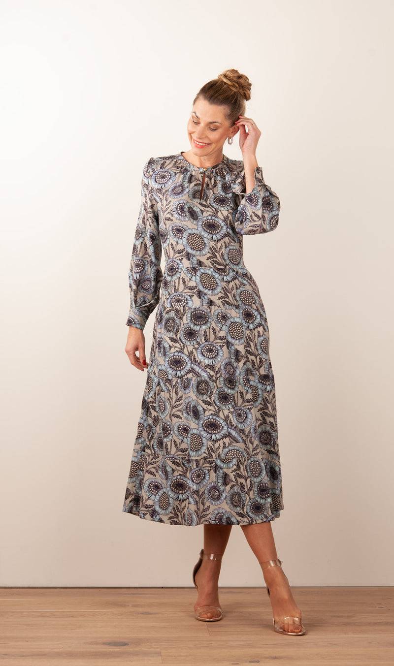 Fleur Kleid „Blumen“ Taupe | Multicolor