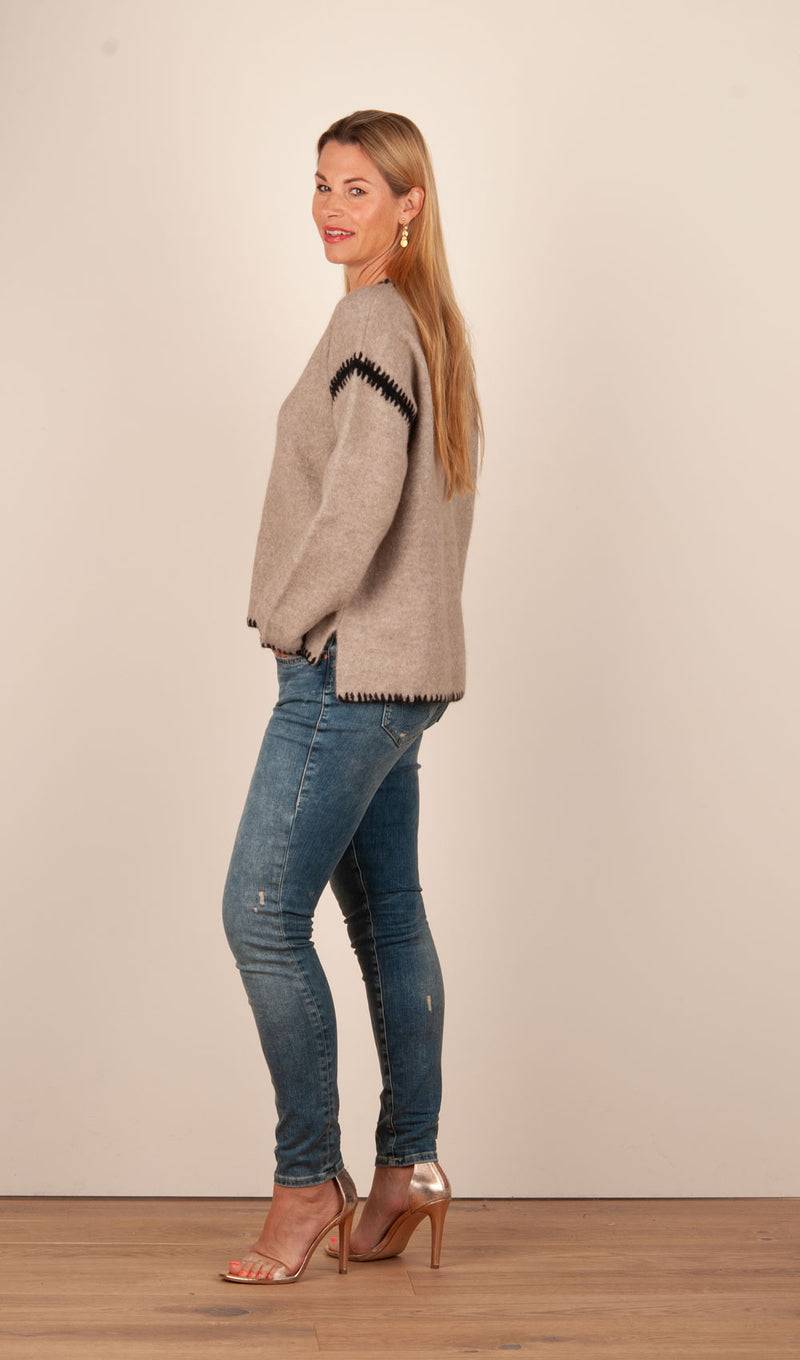 Grace Pullover Beige | Schwarz