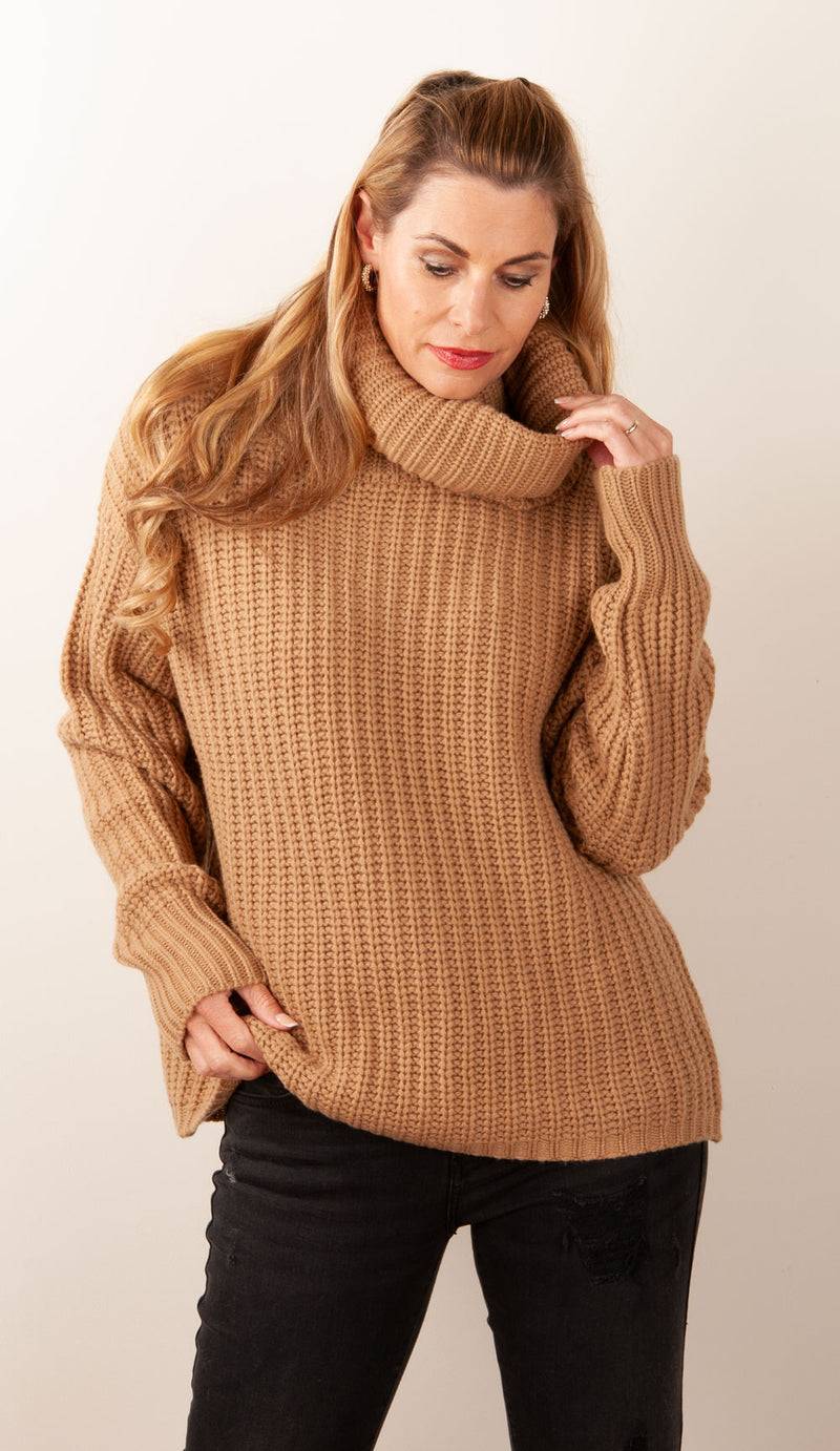 Simone Bruns Pullover Camel
