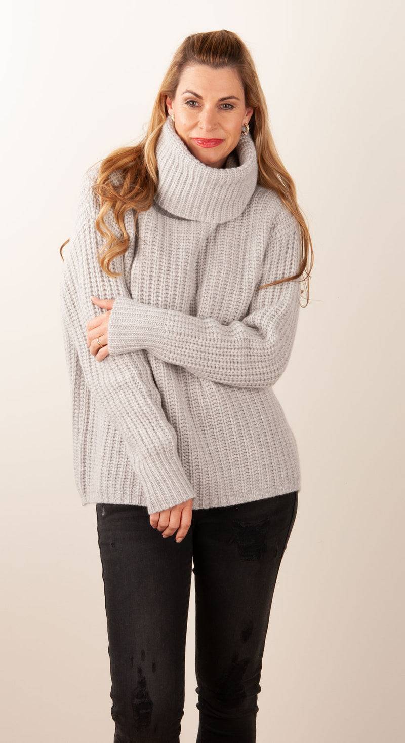 Simone Bruns Pullover Melange Grau