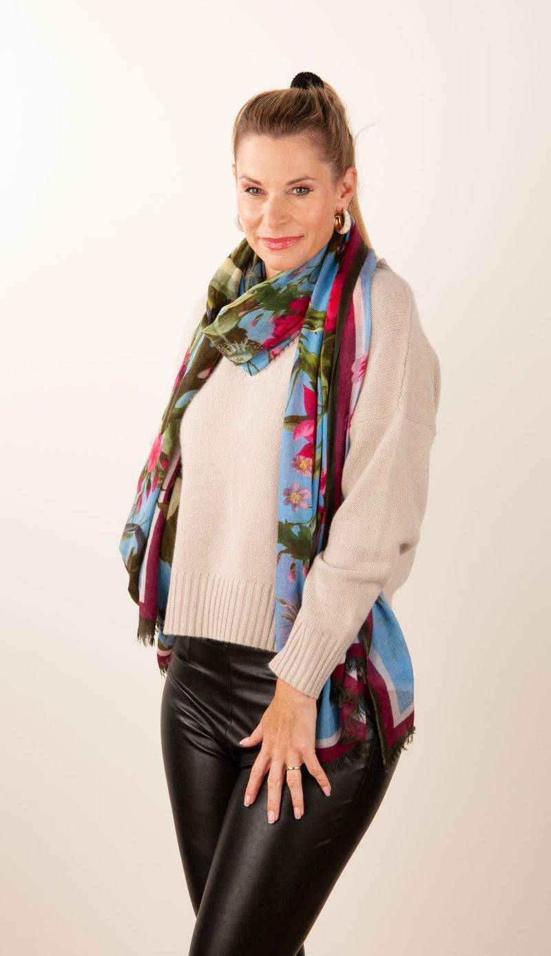 Simone Bruns Schal „Blumen & Blätter“ Blau | Multicolor