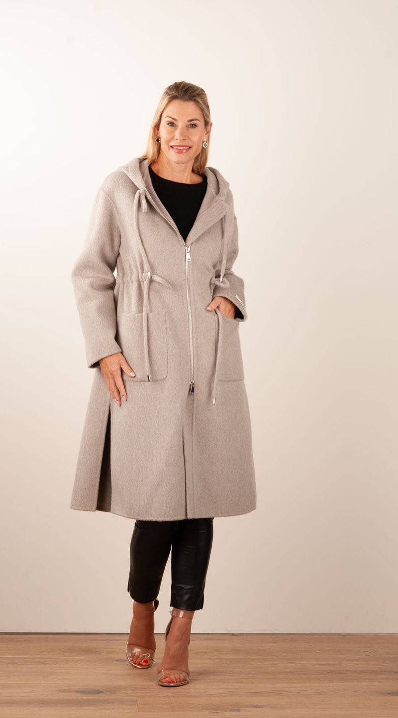 VITTORIA Mantel Taupe