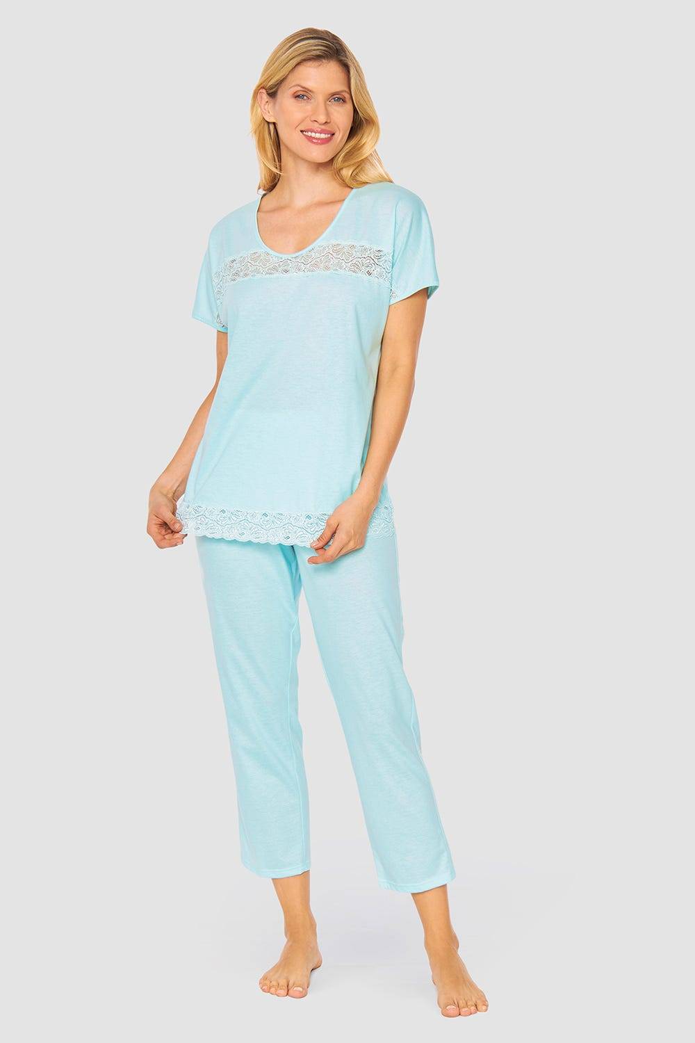 Rösch Pyjama mit feinen Spitzendetails Uni Elegant 100% Baumwolle Rösch Pyjama mit feinen Spitzendetails Uni Elegant 100% Baumwolle