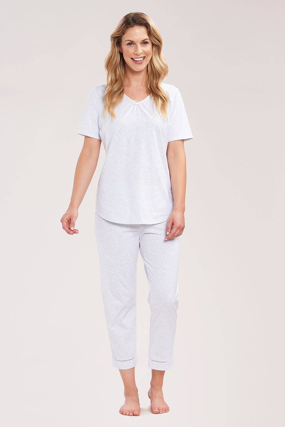 Rösch Pyjama mit Zierschleife und Spitze Grau Kurzarm 7/8-Hose 100% Baumwolle