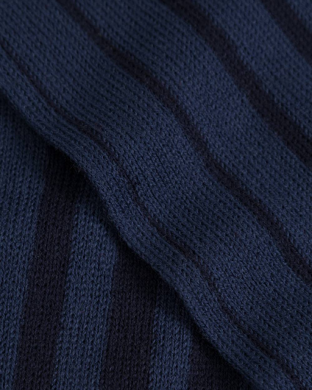 Rotholz Gestrickter Schal Merinowolle - Blau Gestreift