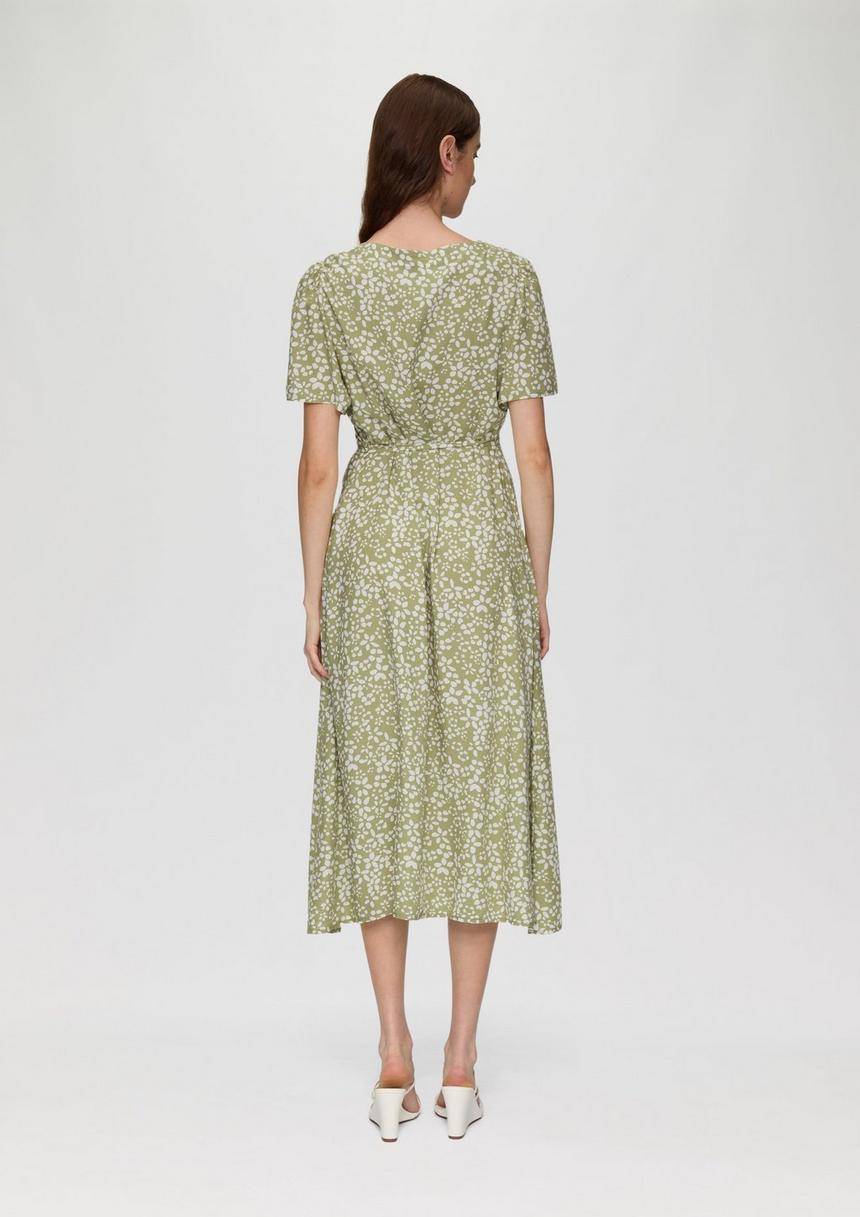 S.Oliver Antailliertes Viskosekleid Mit All-over-Print