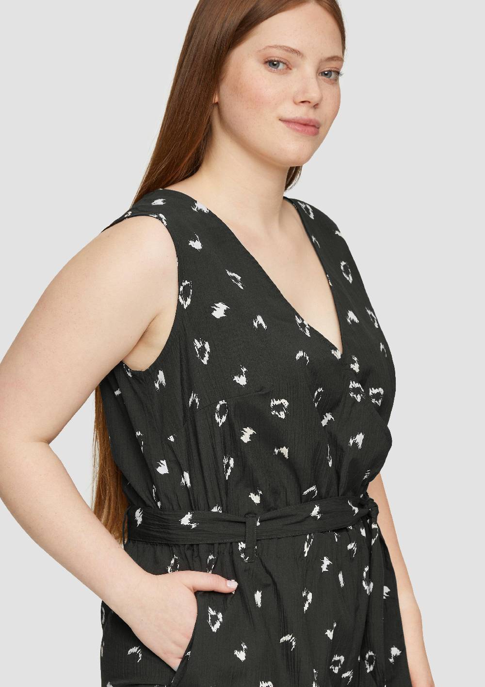 S.Oliver Ärmelloser Jumpsuit Mit Eingrifftaschen Und Bindeband