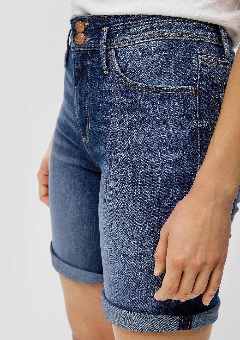 S.Oliver Bermuda Jeans Betsy / Regular Fit / Mid Rise / Straight Leg