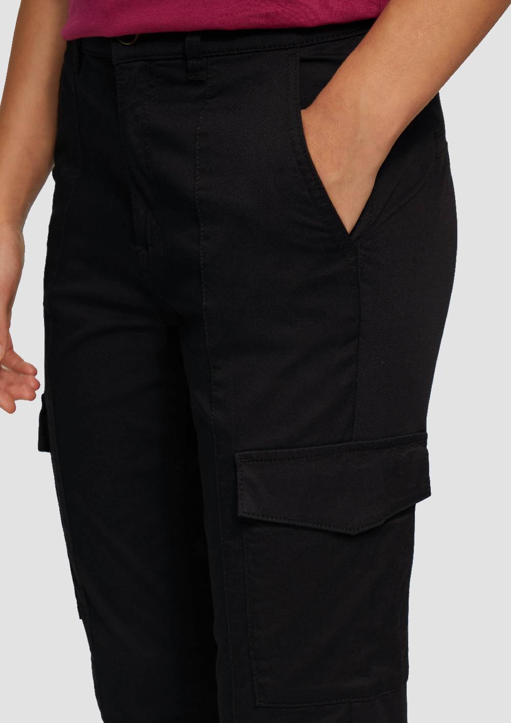 S.Oliver Chinohose Betsy Mit Cargotaschen Und Ziernähten