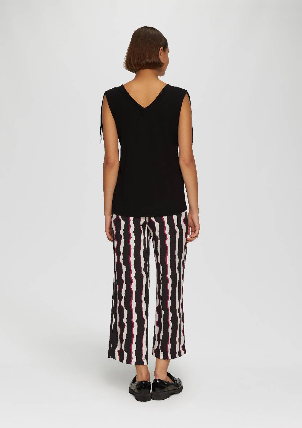 S.Oliver Fließendes V-Neck Top Mit Raffung Im Schulterbereich