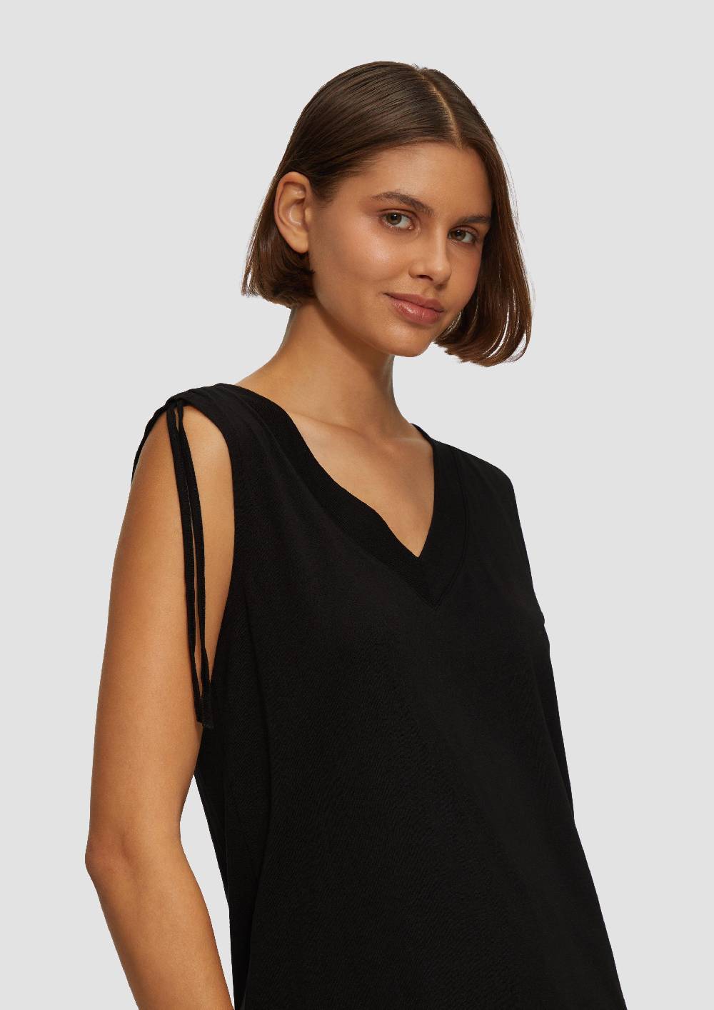 S.Oliver Fließendes V-Neck Top Mit Raffung Im Schulterbereich