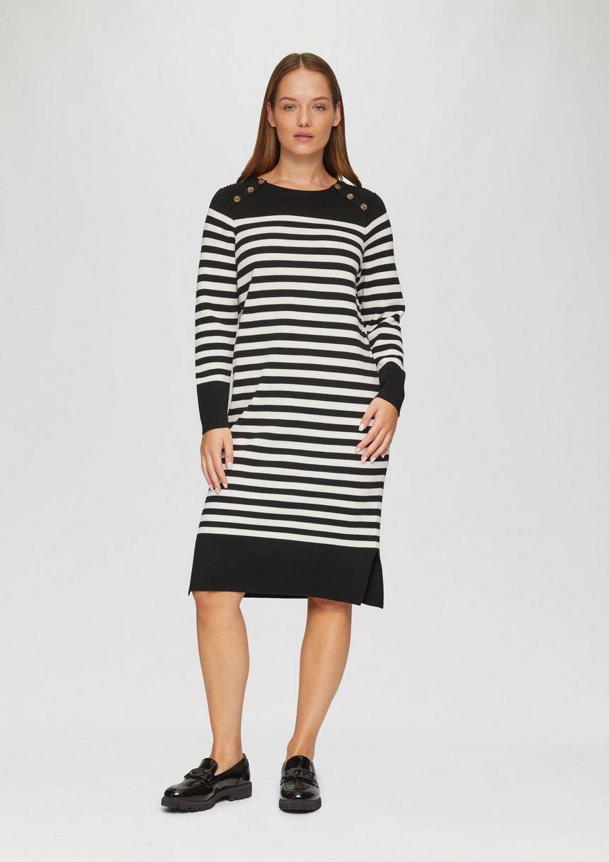 S.Oliver Gestreiftes Strickkleid Mit Schulterknöpfen