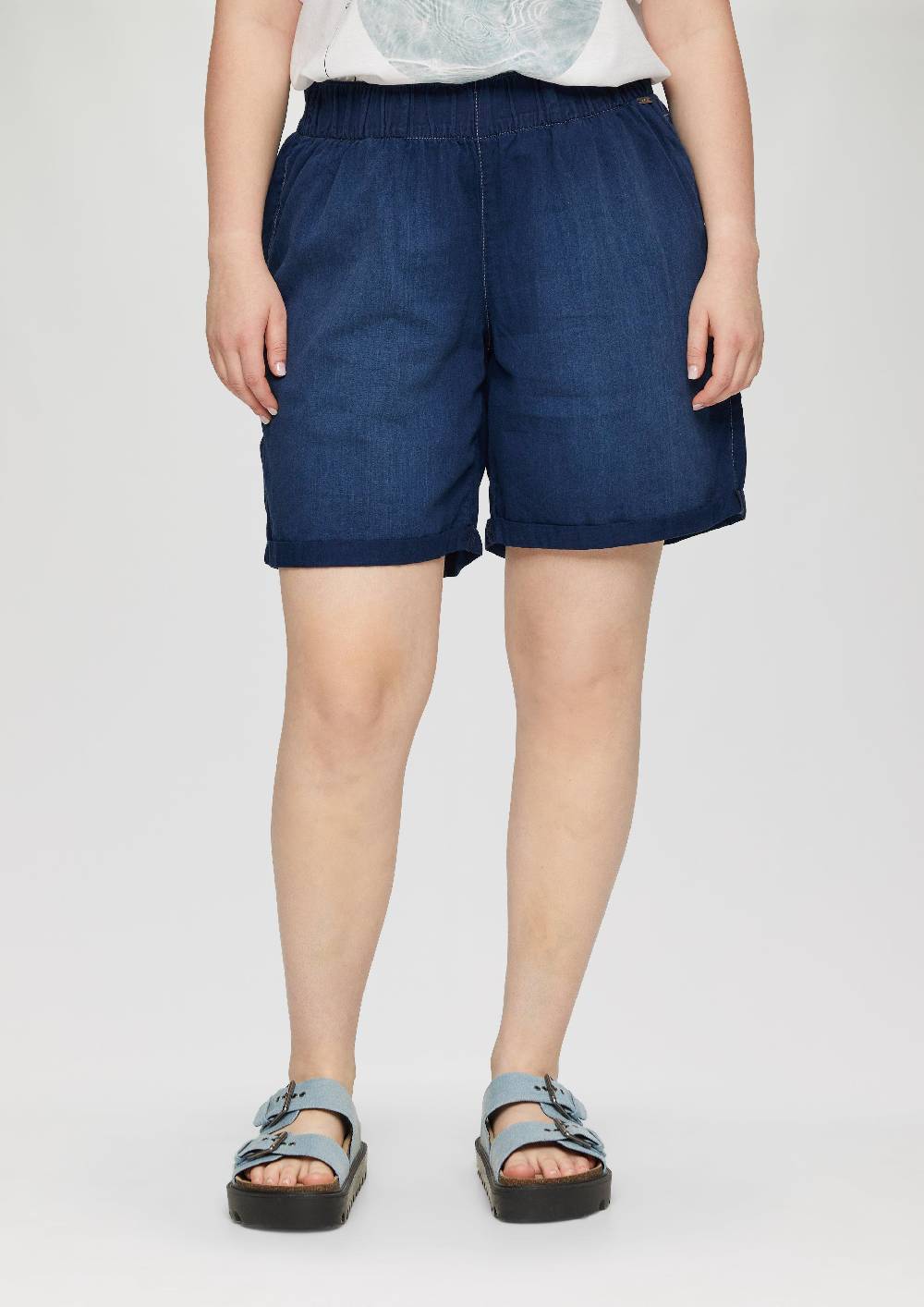S.Oliver Jeans-Shorts Abby / Mid Rise / Semi Wide Leg / Turn-up Leg / Elastikbund