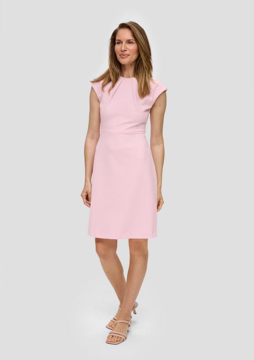 S.Oliver Kurzes Kleid Mit Plissiertem Rundhalsausschnitt