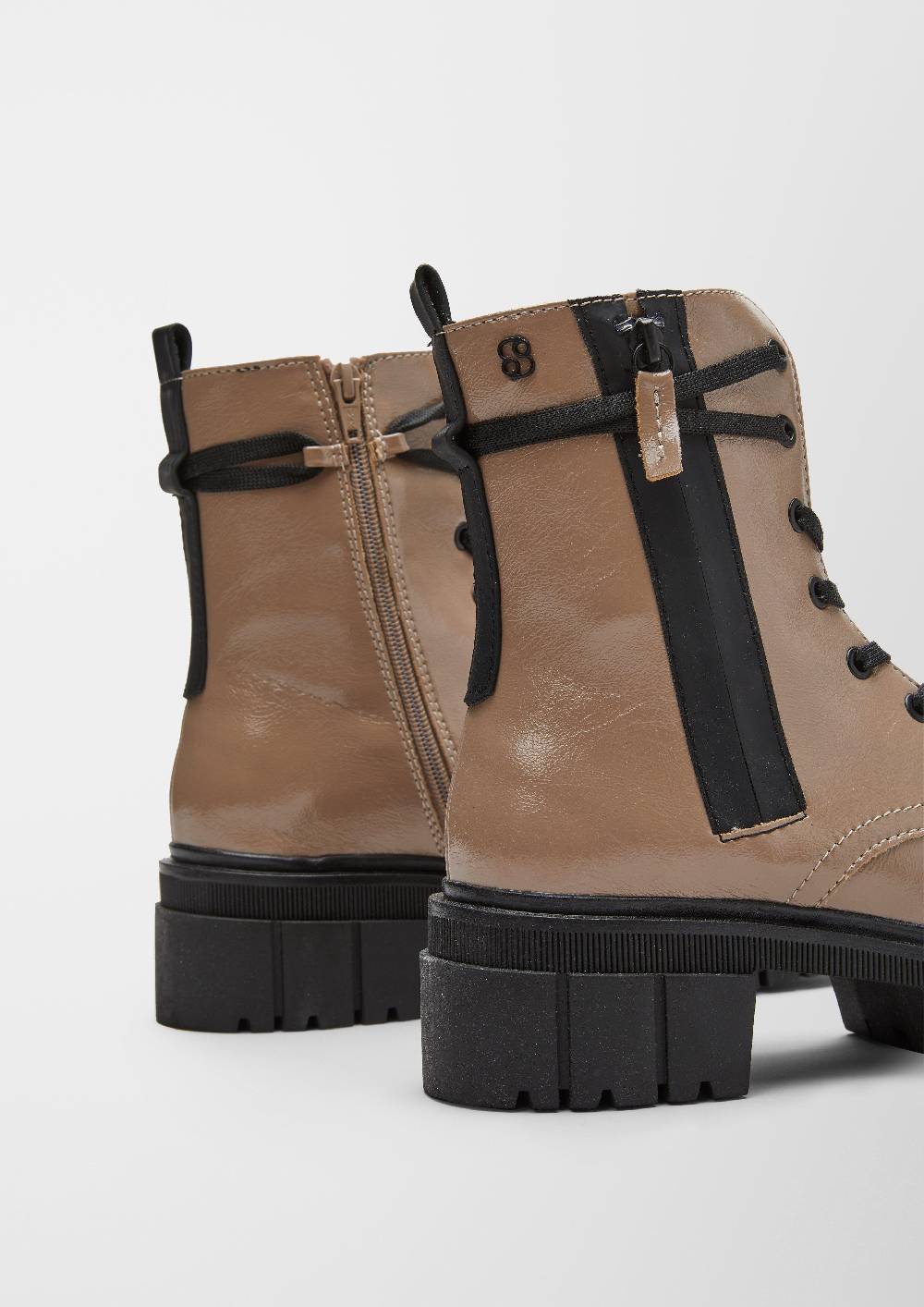 S.Oliver Boots In Lackleder-Optik