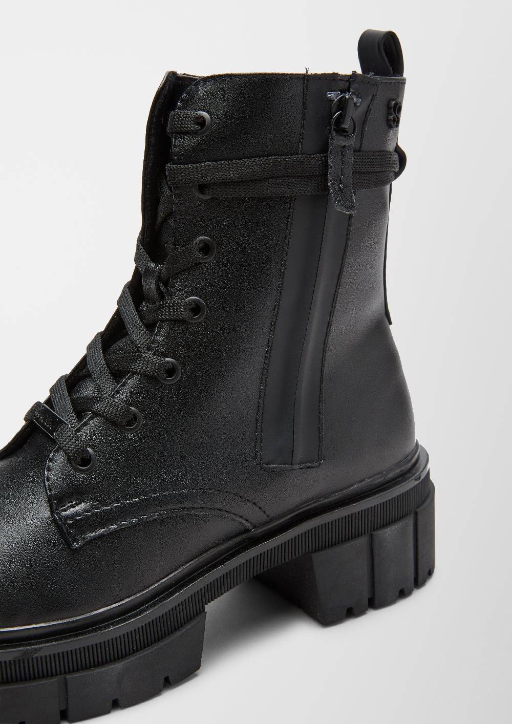 S.Oliver Boots In Lackleder-Optik