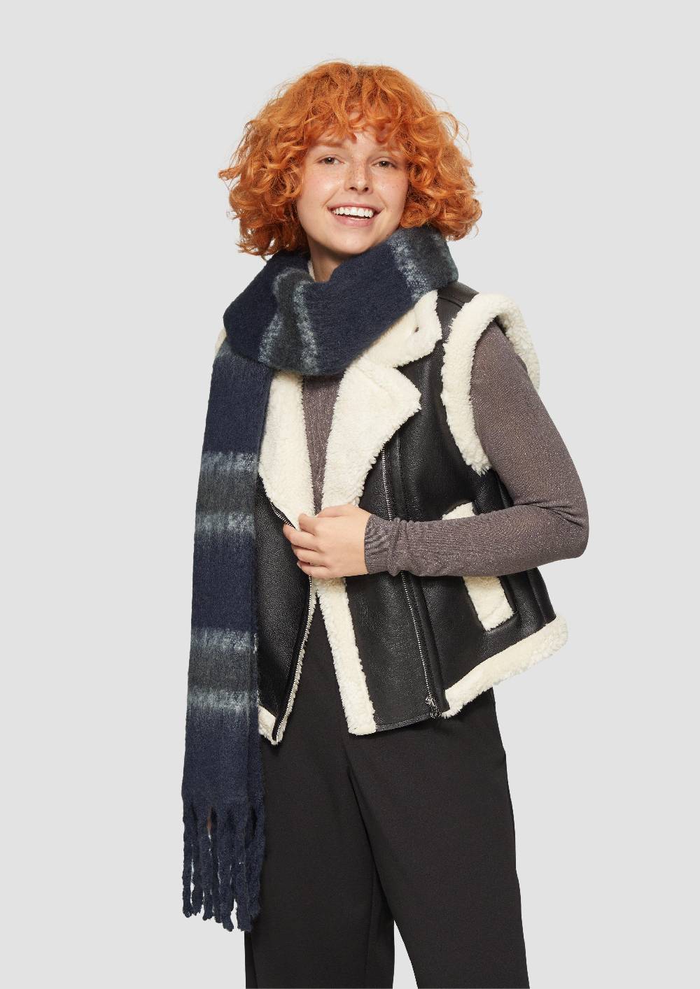 S.Oliver Flauschiger Schal Mit Fransen