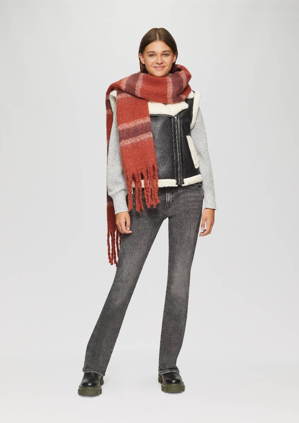 S.Oliver Flauschiger Schal Mit Fransen