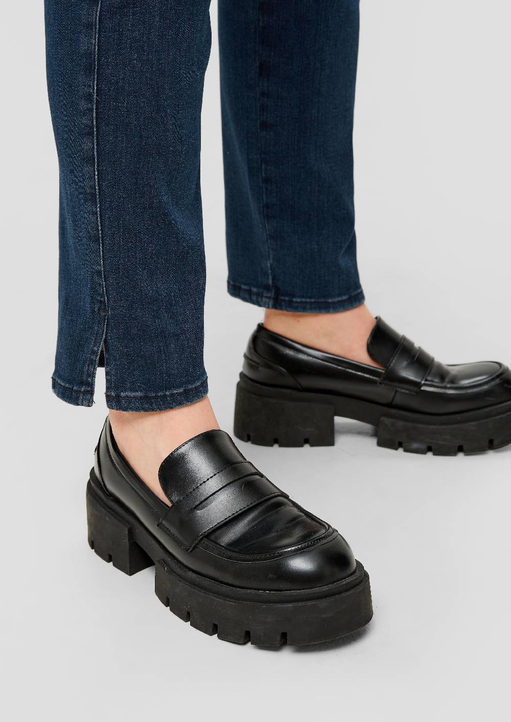 S.Oliver Jeans / Mid Rise / Slim Leg