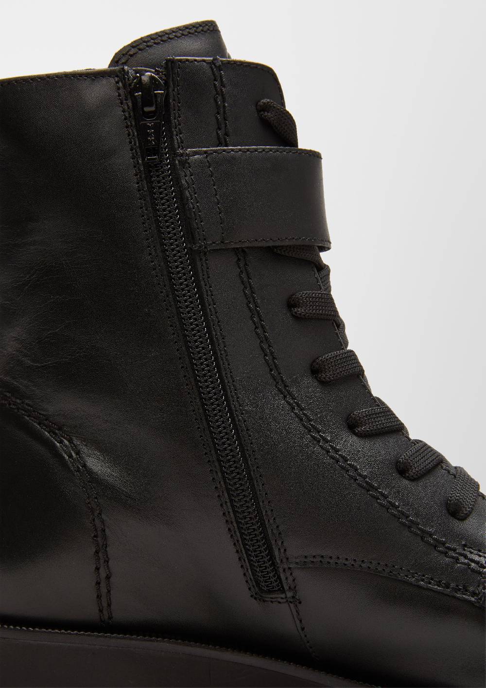 S.Oliver Lederstiefel Mit Riegel