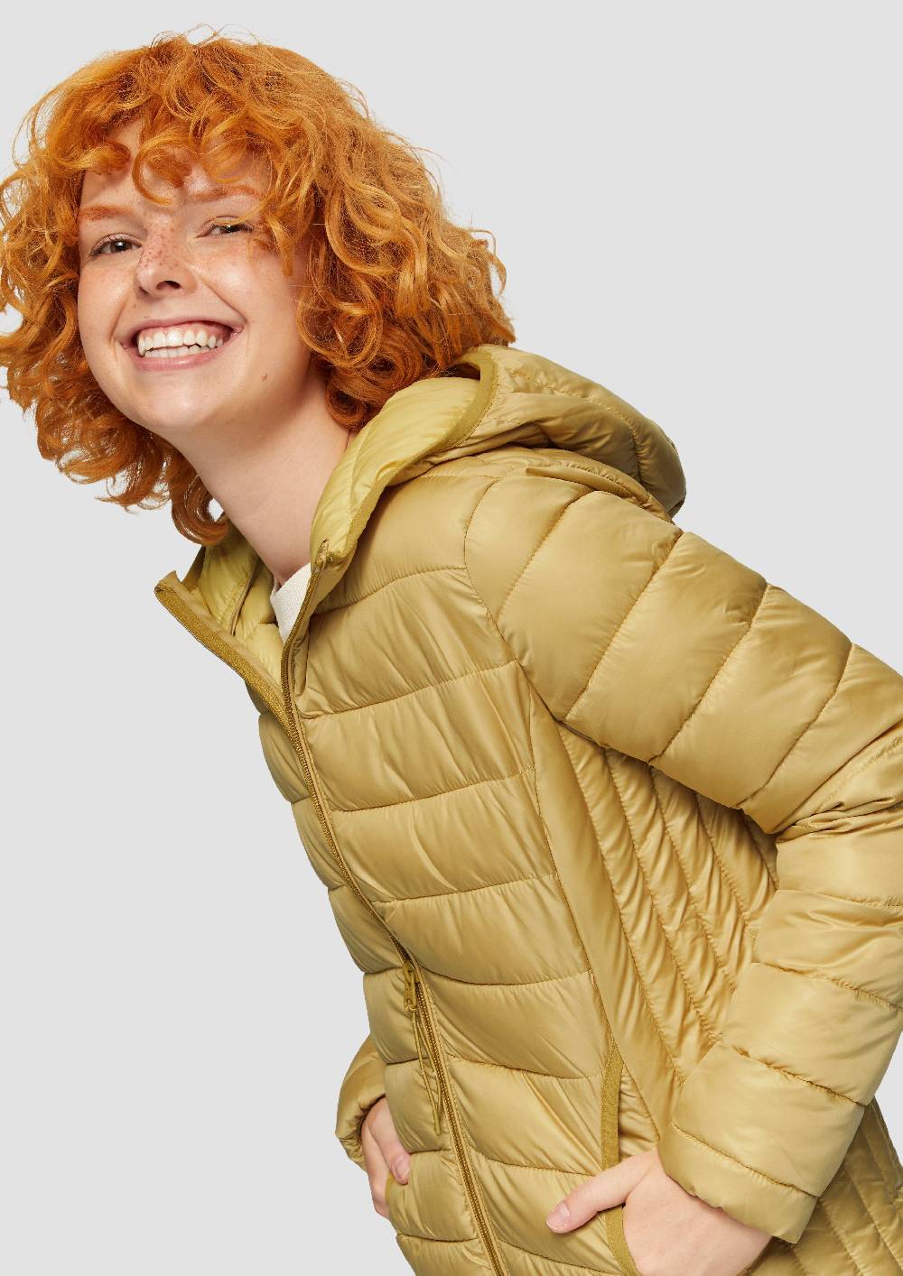 S.Oliver Leicht Wattierte Steppjacke Mit Kapuze