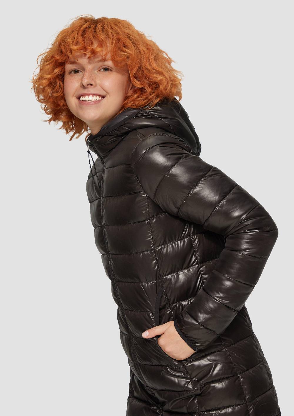 S.Oliver Leichter Steppmantel Mit Kapuze