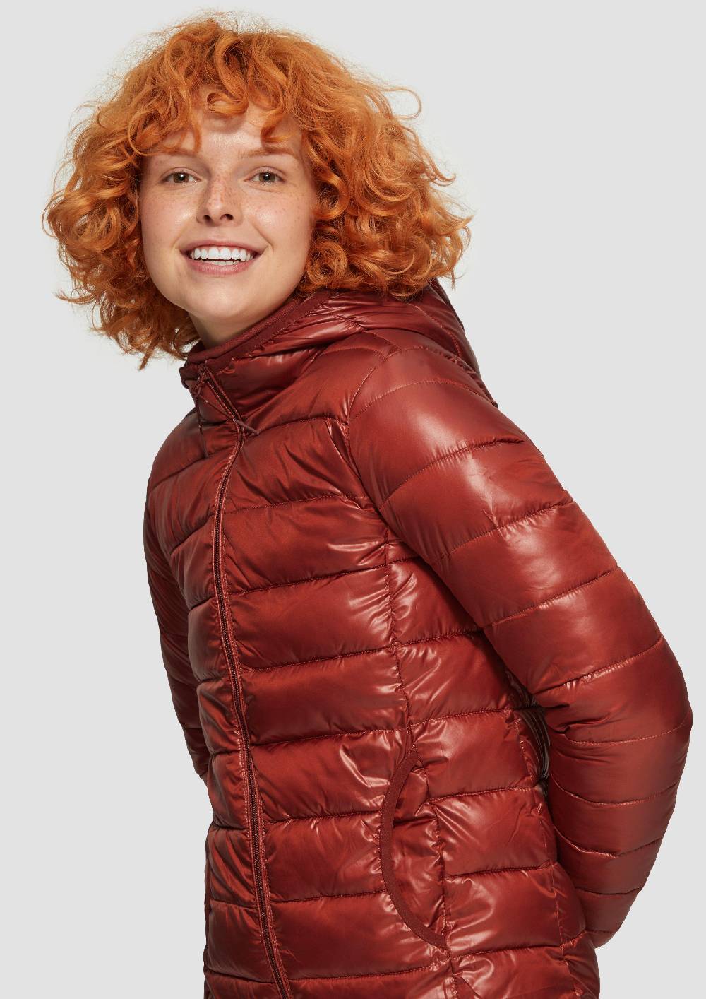 S.Oliver Leichter Steppmantel Mit Kapuze