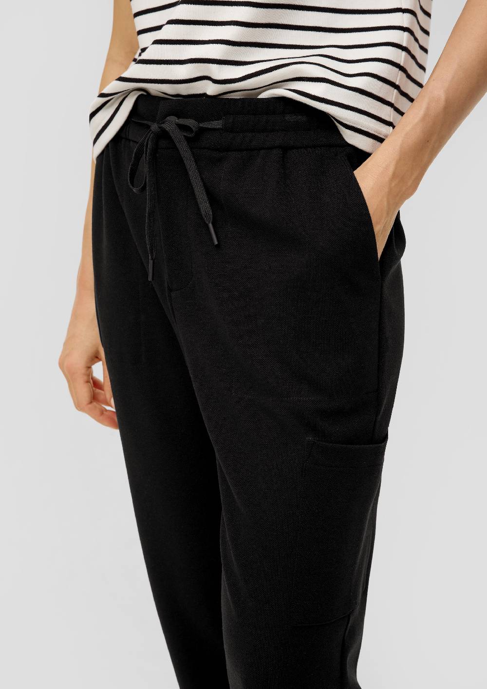 S.Oliver Relaxed: Joggpants Mit Tapered Leg